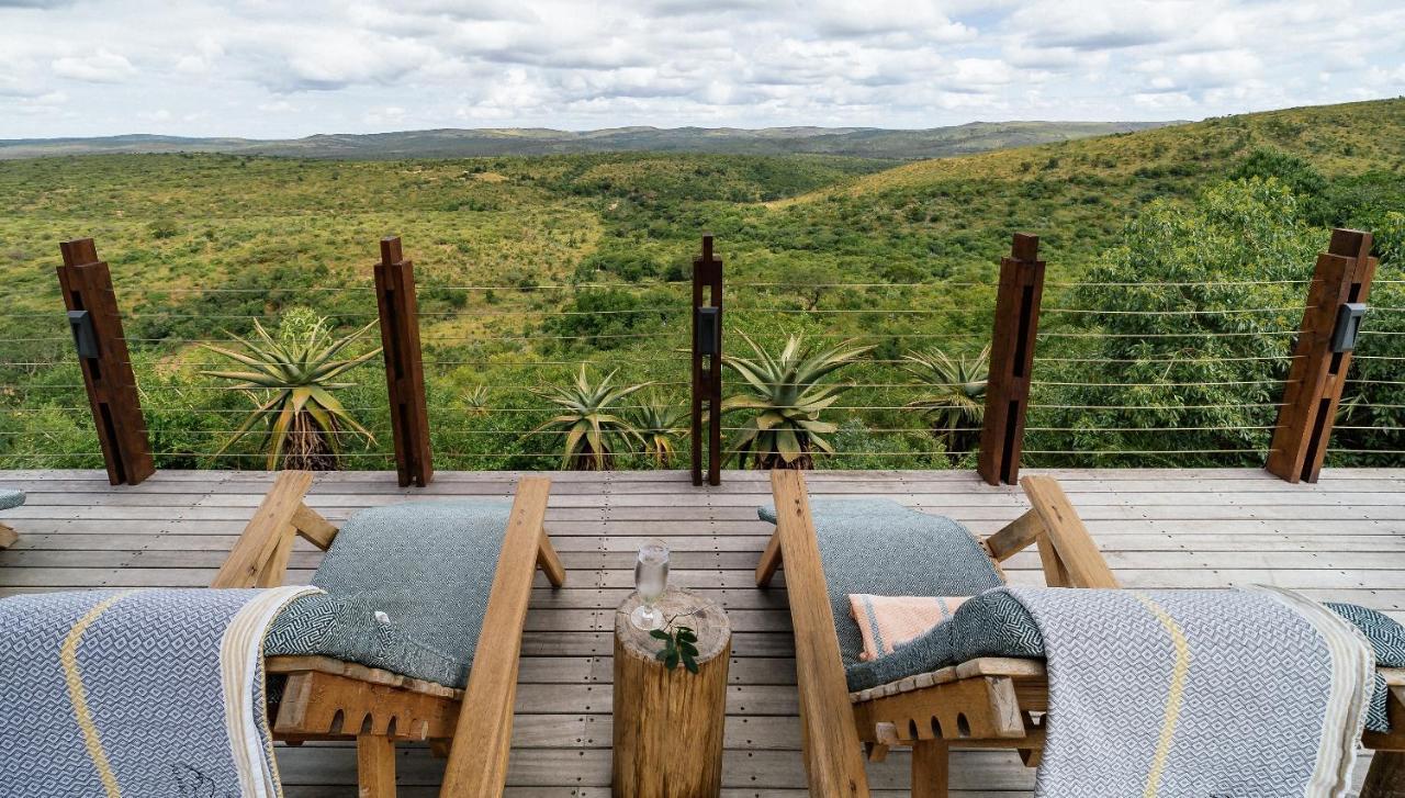 Rhino Ridge Safari Lodge KwaNompondo Exteriör bild