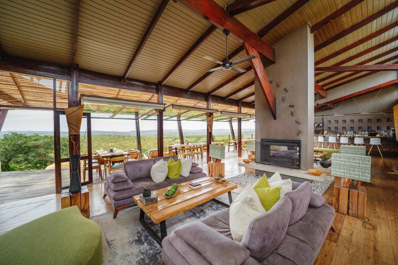 Rhino Ridge Safari Lodge KwaNompondo Exteriör bild